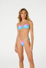 Carica l'immagine nel visualizzatore di Gallery, Model Front: Blueman Slip Bottom Belle Catia Degrade Mentos