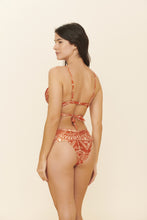 Carica l'immagine nel visualizzatore di Gallery, Model Back: Blueman Reggiseno Top Brisa-Suave Brigitte-Faixa