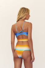 Carica l'immagine nel visualizzatore di Gallery, Model Back: Blueman Slip Bottom Degrade-Summer Fiji