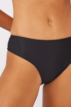 Carica l'immagine nel visualizzatore di Gallery, Image 04: Blueman Slip Bottom Preto Sunquine