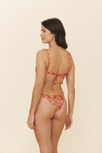 Carica l'immagine nel visualizzatore di Gallery, Model Back: Blueman Reggiseno Top Brisa-Suave Quenia