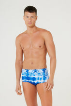 Carica l'immagine nel visualizzatore di Gallery, Model Front: Blueman Sunga / Boxer Sunga Army Porto Ver24 Porto