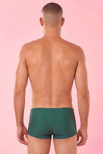 Carica l'immagine nel visualizzatore di Gallery, Model Back: Blueman Sunga / Boxer Sunga Army Verde
