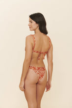 Carica l'immagine nel visualizzatore di Gallery, Model Back: Blueman Slip Bottom Brisa-Suave Guaruja