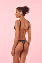 Carica l'immagine nel visualizzatore di Gallery, Model Back: Blueman Reggiseno Top Aina Dance