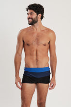 Carica l'immagine nel visualizzatore di Gallery, Model Front: Blueman Sunga / Boxer Sunga Army Crepusculo Azul Marinho