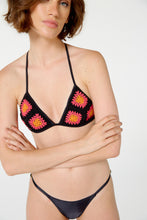 Carica l'immagine nel visualizzatore di Gallery, Image 03: Blueman Slip Bottom Floral Crochet Preto