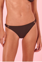 Carica l'immagine nel visualizzatore di Gallery, Gallery: Blueman Slip Bottom Marrom Infinito