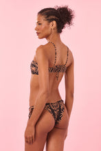 Carica l'immagine nel visualizzatore di Gallery, Model Back: Blueman Reggiseno Top Aina Duna