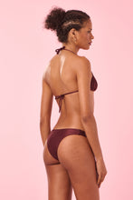 Carica l'immagine nel visualizzatore di Gallery, Model Back: Blueman Reggiseno Top Vinho Berlim