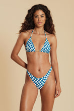 Carica l'immagine nel visualizzatore di Gallery, Model Front: Blueman Reggiseno Top Xadrez Triangulo