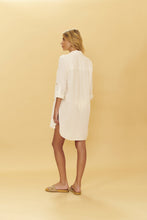 Carica l'immagine nel visualizzatore di Gallery, Model Back: Blueman Camicia Longsleeve Shirt Offwhite