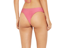 Carica l'immagine nel visualizzatore di Gallery, Model Back: Blueman Slip Bottom Cairo Rosa Perfume