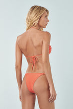 Carica l'immagine nel visualizzatore di Gallery, Model Back: Blueman Slip Bottom Laranja Fox-New-Tahity
