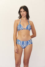 Carica l'immagine nel visualizzatore di Gallery, Model Front: Blueman Reggiseno Top Seiva-Doce-Azul Prado