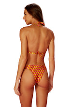 Carica l'immagine nel visualizzatore di Gallery, Model Back: Blueman Slip Bottom Ai-Meu-Coracao Kaiak