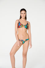 Carica l'immagine nel visualizzatore di Gallery, Model Front: Blueman Slip Bottom Isis Tupinamba