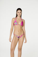 Carica l'immagine nel visualizzatore di Gallery, Model Front: Blueman Slip Bottom Max Ploc Mata