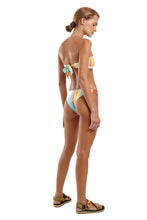 Carica l'immagine nel visualizzatore di Gallery, Model Back: Blueman Slip Bottom Recifes Granita