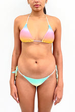 Carica l'immagine nel visualizzatore di Gallery, Model Front: Blueman Slip Bottom Tahity Degrade Mentos