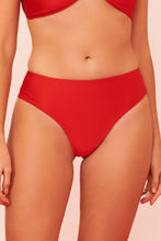 Carica l'immagine nel visualizzatore di Gallery, Gallery: Blueman Slip Bottom Vermelho Canes