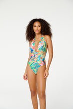 Carica l'immagine nel visualizzatore di Gallery, Model Front: Blueman Intero Maio Biju Selvagem