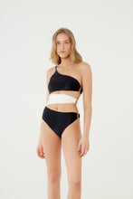 Carica l'immagine nel visualizzatore di Gallery, Model Front: Blueman Intero Maio Missy Color Ver24 Preto