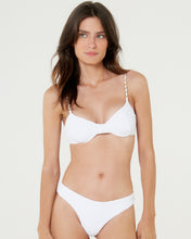 Carica l'immagine nel visualizzatore di Gallery, Gallery: Blueman Completo Pepe Ariba Saint Martin Texture Branco