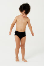 Carica l'immagine nel visualizzatore di Gallery, Model Front: Blueman Costume Ragazzo Sunga Army Glorioso Preto Inf