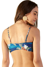 Carica l'immagine nel visualizzatore di Gallery, Model Back: Blueman Reggiseno Top Gil Arta