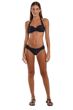 Carica l'immagine nel visualizzatore di Gallery, Model Front: Blueman Reggiseno Top Ibiza Liso Preto