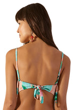 Carica l'immagine nel visualizzatore di Gallery, Model Back: Blueman Reggiseno Top Pacifico Levemente