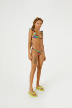 Carica l'immagine nel visualizzatore di Gallery, Model Front: Blueman Reggiseno Top Super Romance Banana Pop