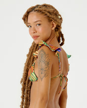 Carica l'immagine nel visualizzatore di Gallery, Model Back: Blueman Reggiseno Top Super Romance Banana Pop