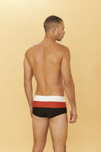 Carica l'immagine nel visualizzatore di Gallery, Model Back: Blueman Sunga / Boxer Sunga Army Crepusculo Laranja
