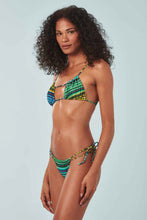 Carica l'immagine nel visualizzatore di Gallery, Model Front: Blueman Reggiseno Top Pipeline Belle
