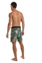 Carica l'immagine nel visualizzatore di Gallery, Model Back: Blueman Bermuda Da Surf Bermuda Midi Pkt Praia Florestinha Verde
