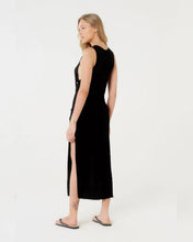 Carica l'immagine nel visualizzatore di Gallery, Model Back: Blueman Vestito Da Spiaggia Vestido Saida Cropped Liso Preto Mistica
