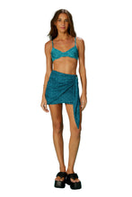 Carica l'immagine nel visualizzatore di Gallery, Model Front: Blueman Gonna Da Spiaggia Mini Saia Tule Acqua

