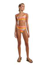 Carica l'immagine nel visualizzatore di Gallery, Image 05: Blueman Reggiseno Top Noruega Sunquine Mar Sunset
