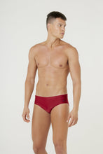 Carica l'immagine nel visualizzatore di Gallery, Model Front: Blueman Sunga / Boxer Sunga Ricky Vermelho
