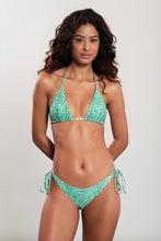 Carica l'immagine nel visualizzatore di Gallery, Model Front: Blueman Slip Bottom Reflexo New-Fada
