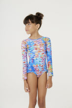 Carica l'immagine nel visualizzatore di Gallery, Model Front: Blueman Intero Bambina Maio Amber Escama Inf
