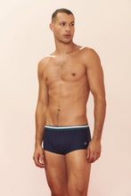 Carica l'immagine nel visualizzatore di Gallery, Model Front: Blueman Sunga / Boxer Sunga Army New Onassis Azul-Marinho
