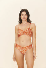 Carica l'immagine nel visualizzatore di Gallery, Model Front: Blueman Slip Bottom Brisa-Suave Australia
