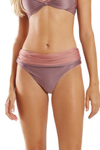 Carica l&#39;immagine nel visualizzatore di Gallery, Gallery: Blueman Slip Bottom Florida Recorte Roxo
