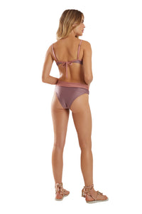 Model Back: Blueman Slip Bottom Florida Recorte Roxo