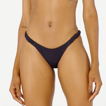 Carica l&#39;immagine nel visualizzatore di Gallery, Gallery: Blueman Slip Bottom Malibu Crispy Preto
