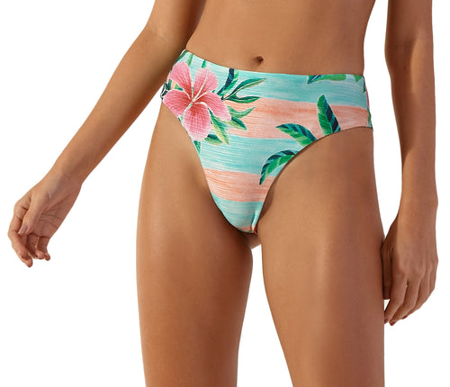 Model Front: Blueman Slip Bottom Pacifico Levemente