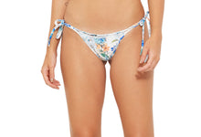Carica l&#39;immagine nel visualizzatore di Gallery, Model Front: Blueman Slip Bottom Sol Ostra
